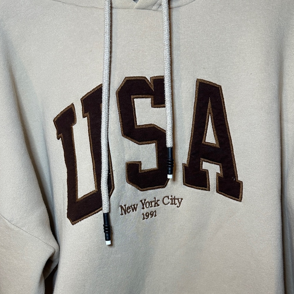 Beige USA New York City Hoodie Unisex - Perfect For 4th Of July - Picture 6 of 9